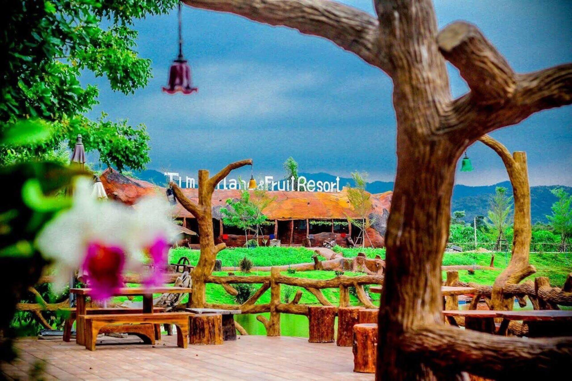 Timberland And Fruit Resort Pong Yo Esterno foto